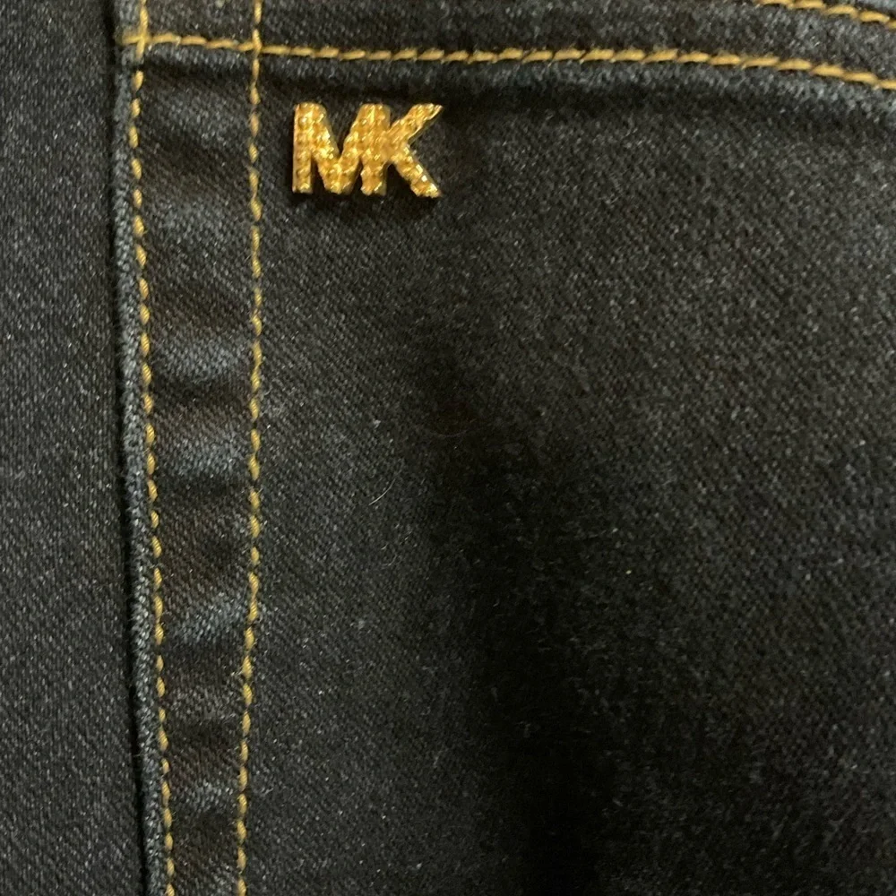 Michael Kors Dark Wash Skinny Jeans Gold Buttons Stretch